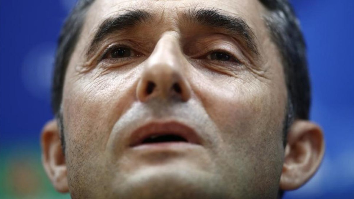 Ernesto Valverde, en una rueda de prensa en Sant Joan Despí.