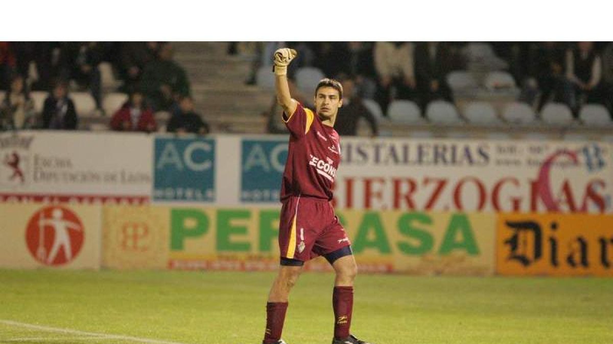 Manolo Rubio fue guardameta de la Deportiva Ponferradina durante algo más de la mitad de la pasada década. L. DE LA MATA