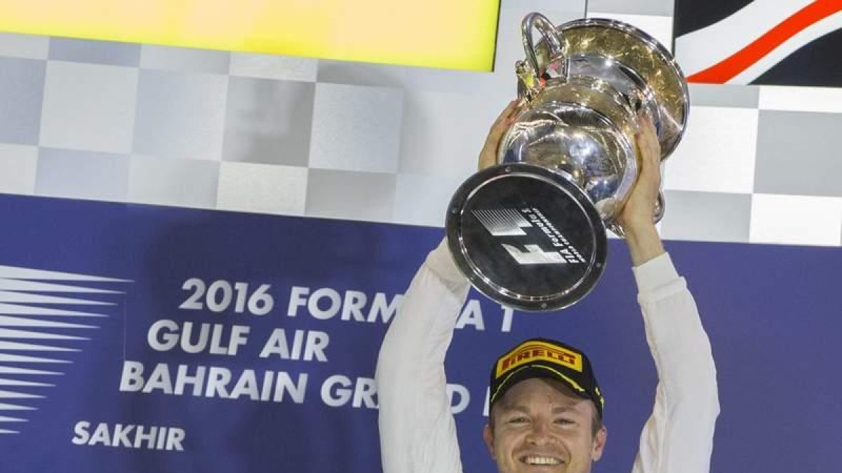 El piloto alemán Nico Rosberg celebra su triunfo en el GP de Argentina.