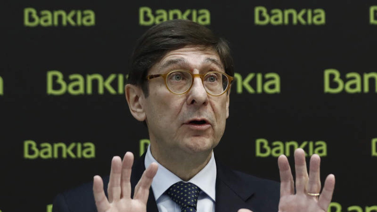 El presidente de Bankia, José Ignacio Goirigolzarri, durante la rueda de prensa. AMILIO NARANJO