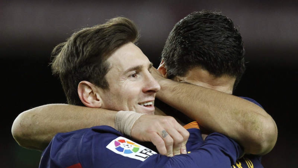 Los tres protagonistas del penalti trending topic: Messi, Neymar y Luis Suárez. quique garcía
