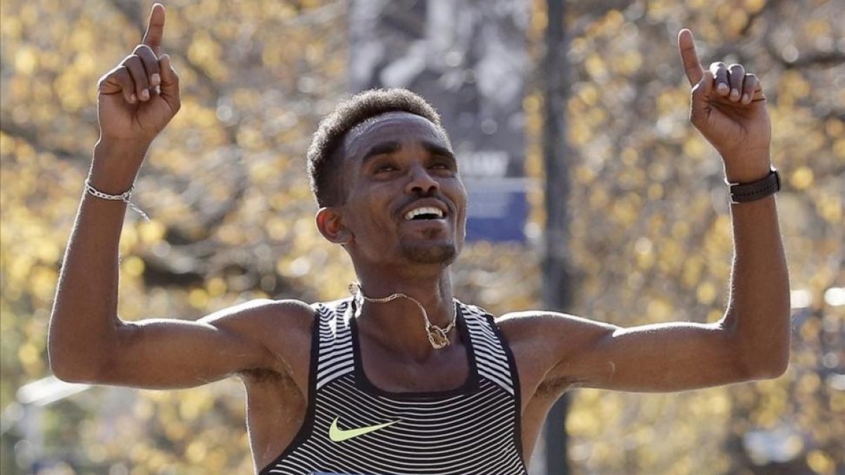 Ghirmay Ghebreslassie celebra el triunfo en Nueva York.