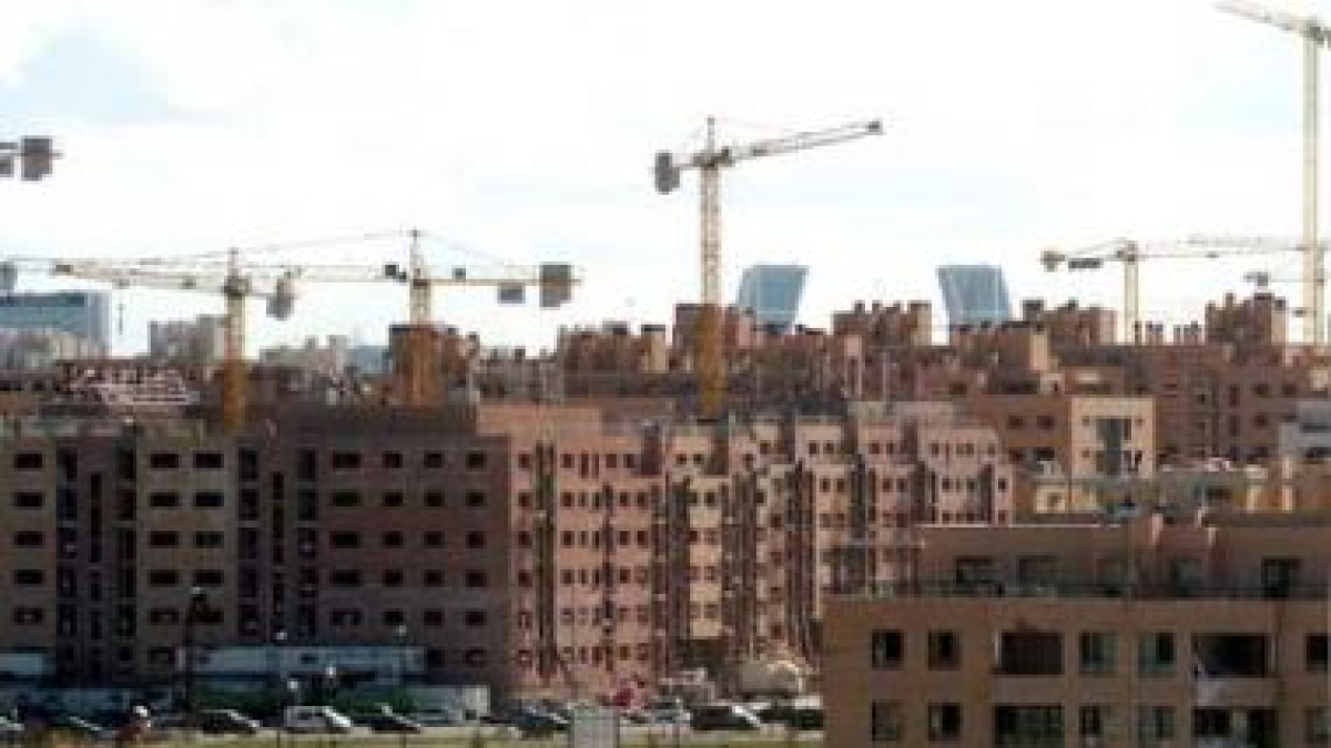 El BIS considera que una tercera parte del superávit del 2007 lo aportó el ladrillo.