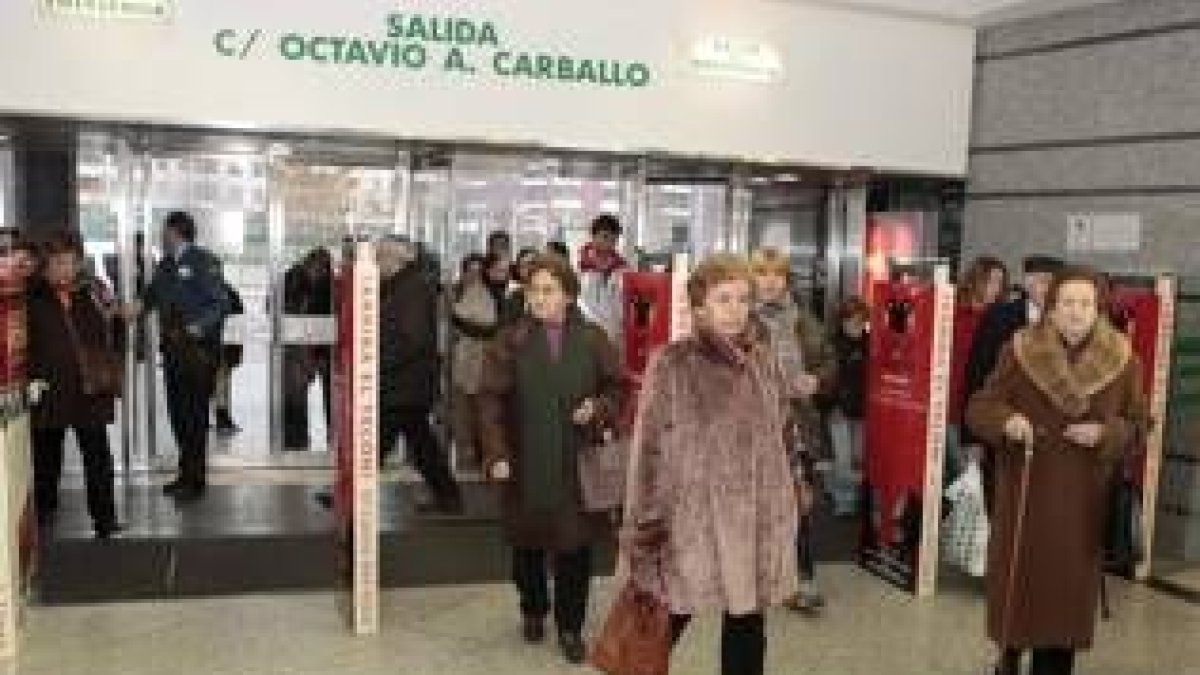 El centro comercial El Rosal de Ponferrada no registró grandes aglomeraciones