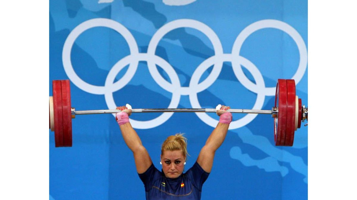 Lidia Valentín estuvo cerca de las medallas y ha dado un gran paso para estar en los próximos Juegos Olímpicos de Londres.