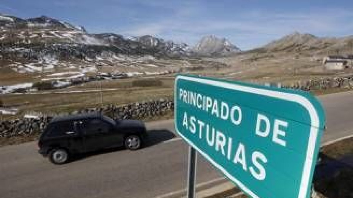 La entrada al Principado está desde el 2005 dos kilómetros más al norte