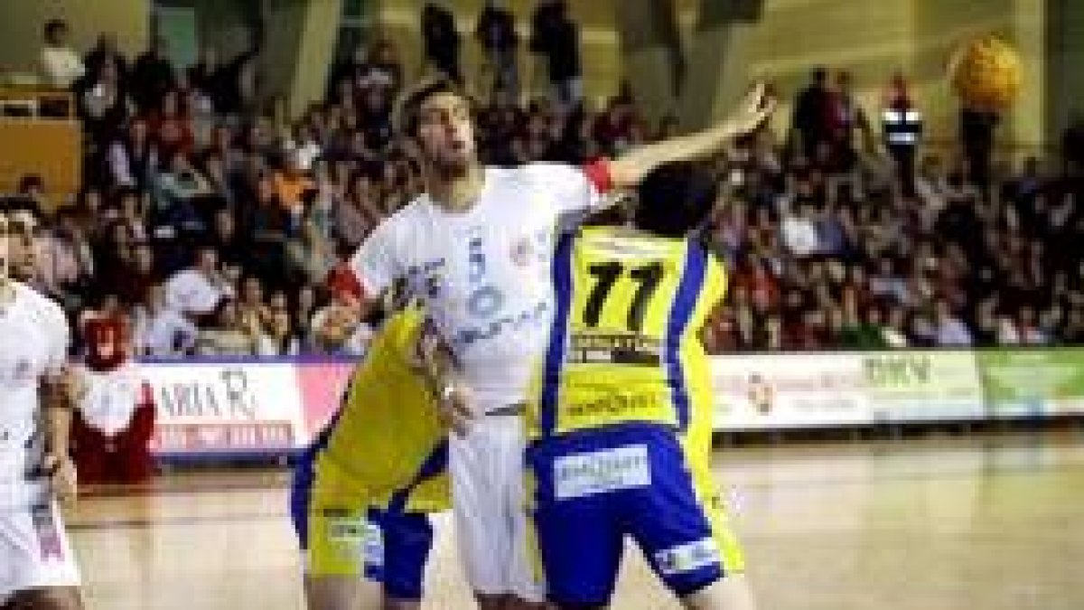 scar Perales en uno de sus últimos partido con la camiseta del Ademar