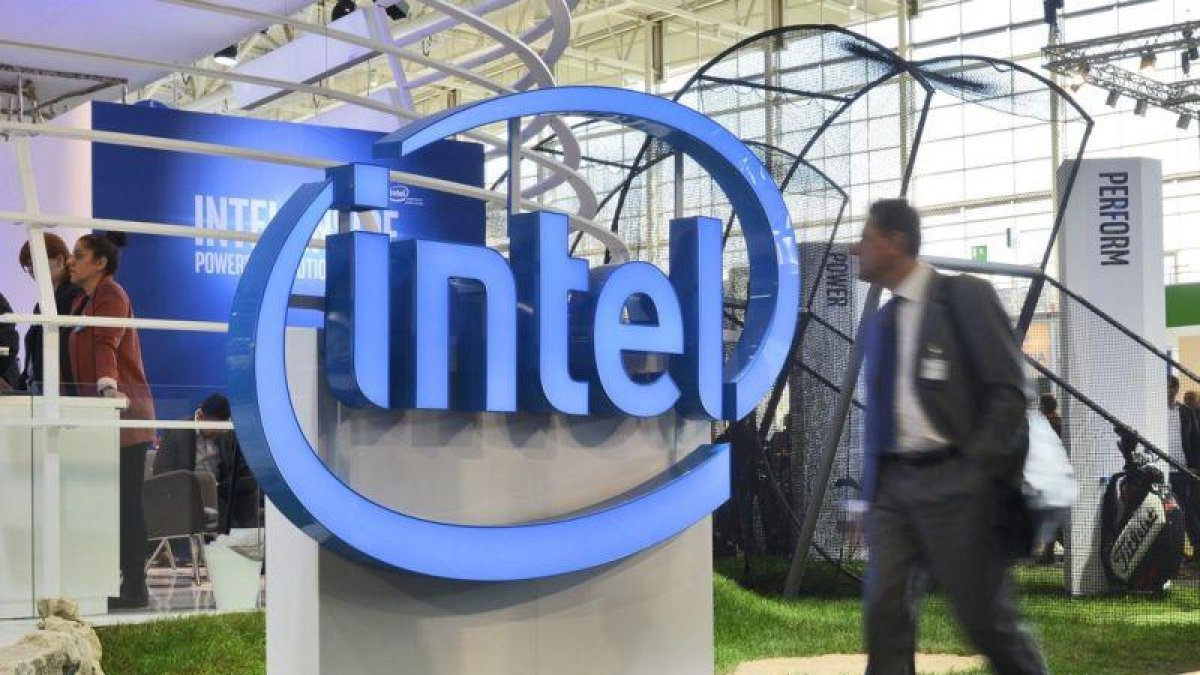 Estand de Intel en una feria tecnológica en Hannover, Alemania, en el 2016.