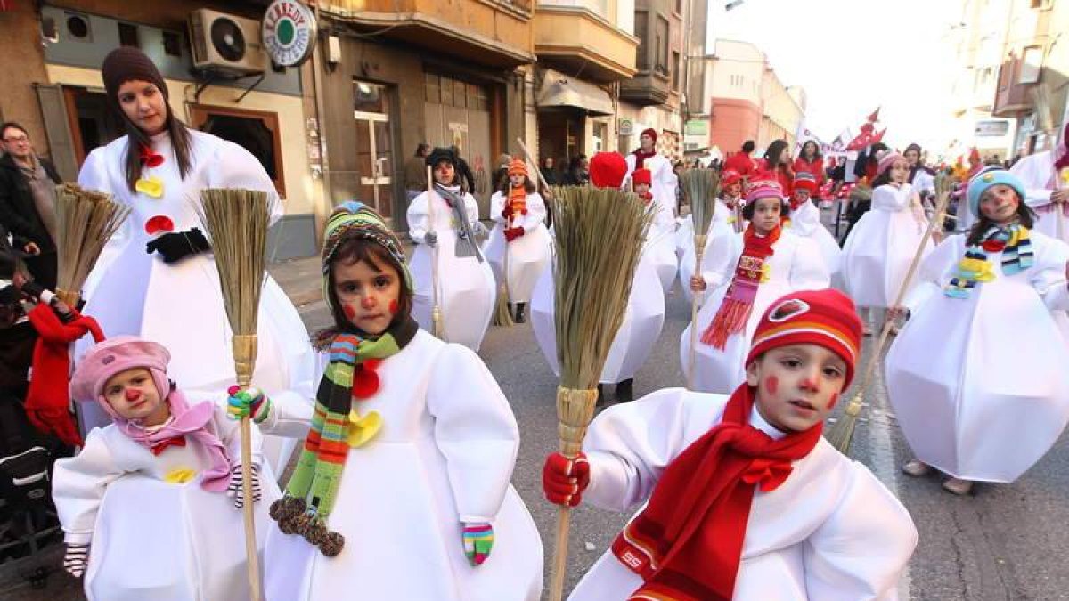Un grupo escolar, en el carnaval del año pasado.