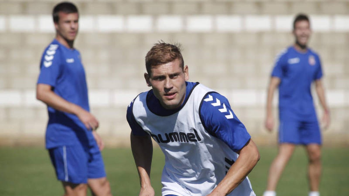 Diego Torres efectuó la primera sesión de entrenamiento.