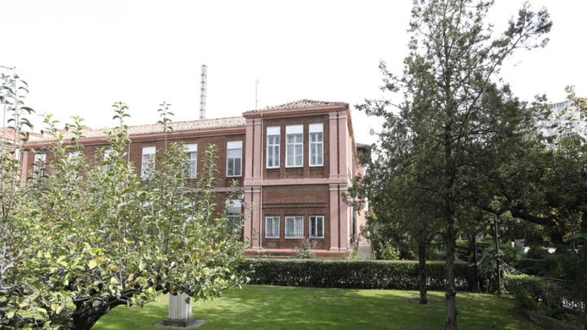 Residencia de mayores Virgen del Camino. MARCIANO PÉREZ