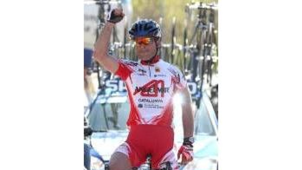 Carlos Torrent venció en Zamora tras una escapada de 130 kilómetros