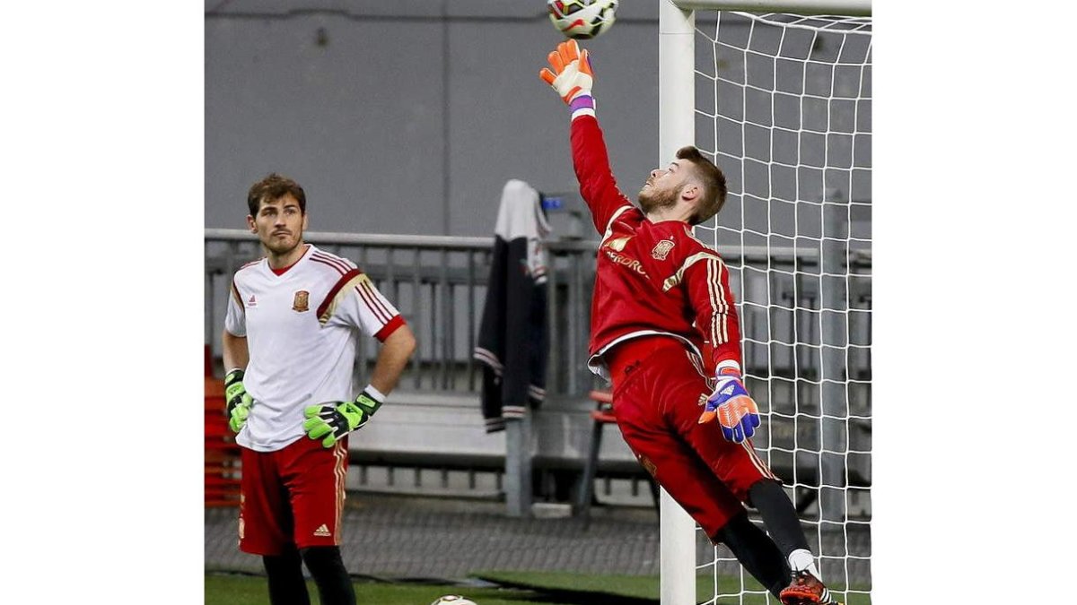 Iker Casillas y David de Gea estarán en el Reino de León a las órdenes de Vicente del Bosque