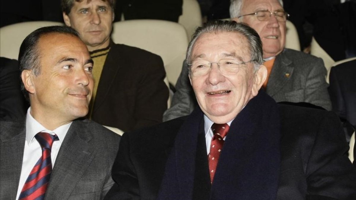 Agustí Montal (derecha), al lado de Rafael Yuste.