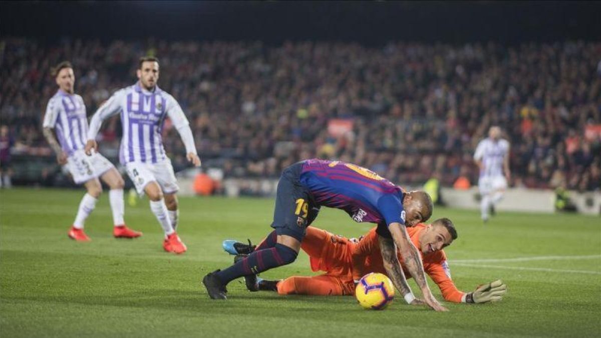 Boateng desperdicia un mano a mano con Jordi Masip.