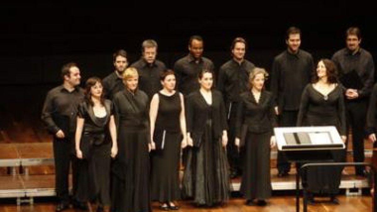 Los integrantes provisionales del coro Antiphonarium, entre ellos la mujer de Zapatero, Sonsoles.