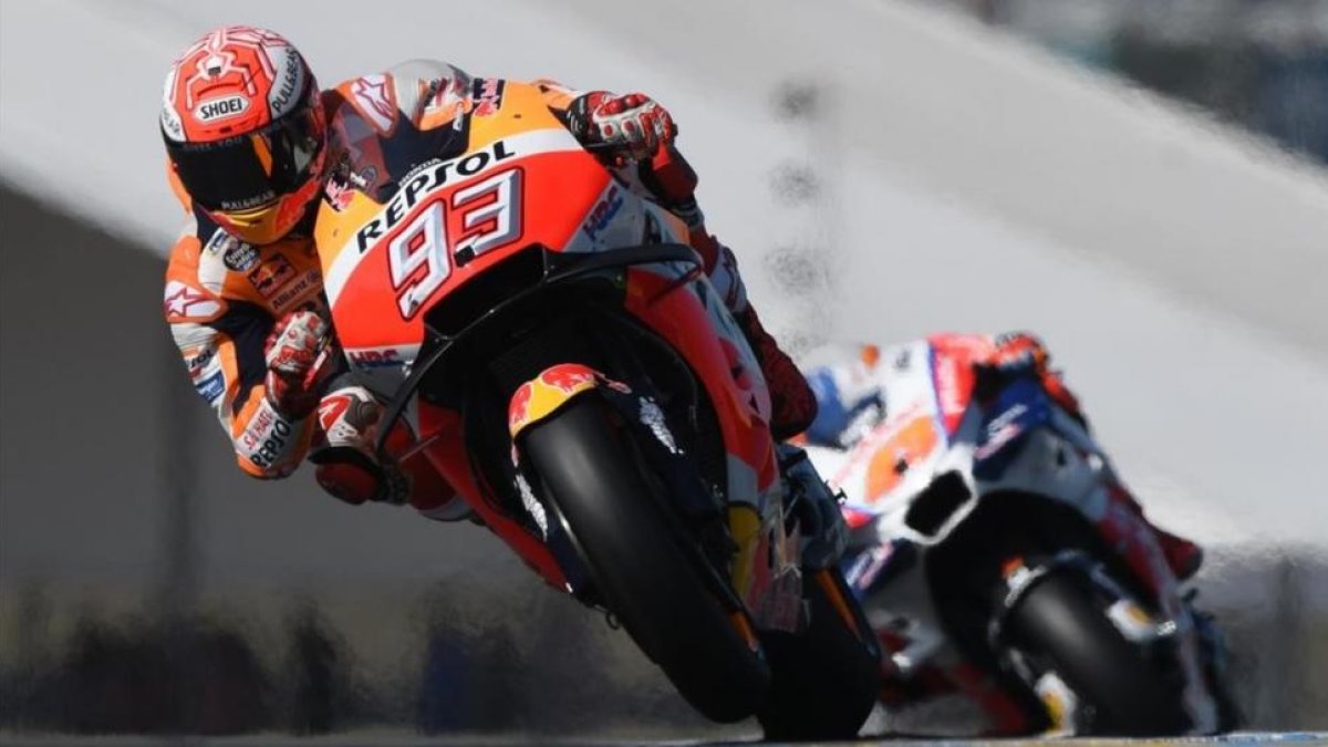 Márquez logra su tercera victoria seguida del mundial en Le Mans.