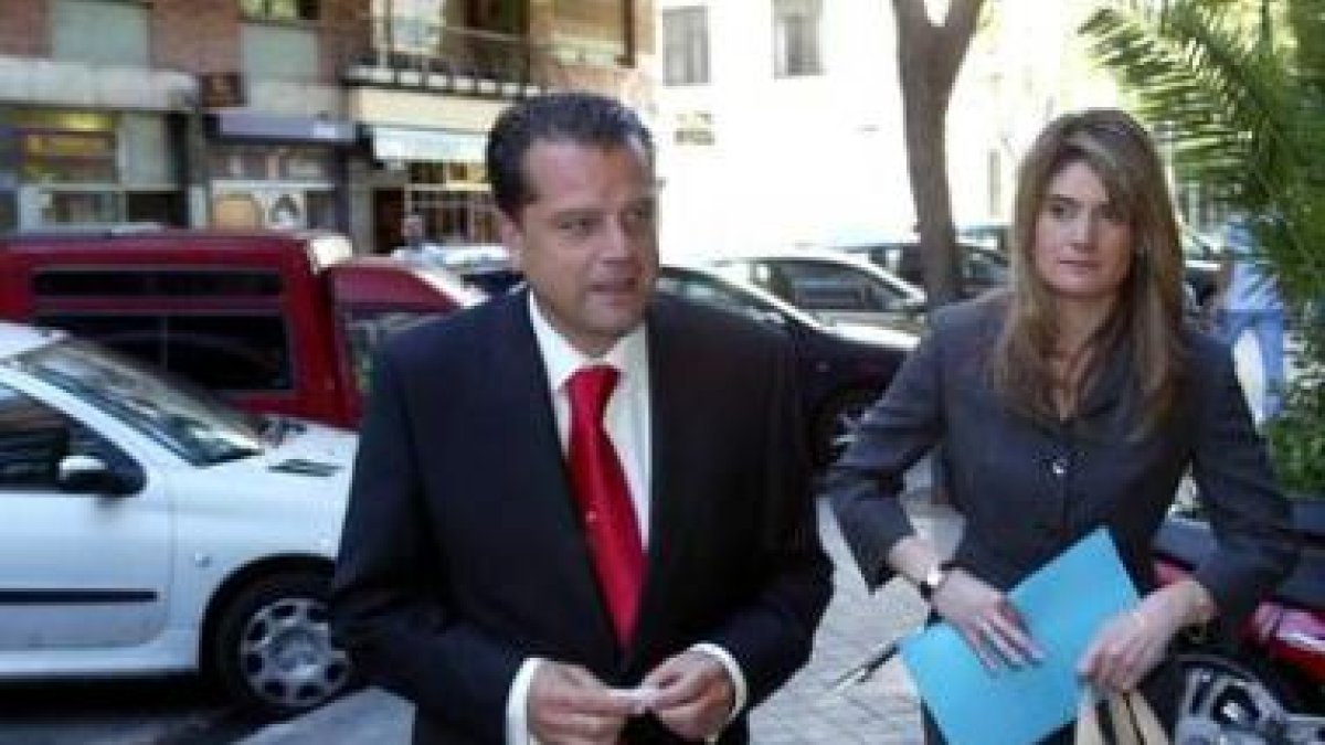 Amilivia y María José Alonso, en una imagen del 2005, cuando estaban en el equipo de gobierno.