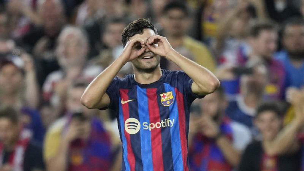 Pedri hizo el único gol del partido en la primera mitad frente al Celta que mantiene al Barça como líder de la Liga. SIU WU