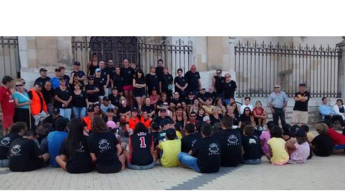 La marcha sumó el apoyo de más de 150 personas, que difundieron el trabajo de asociación como Pyfano y Galban