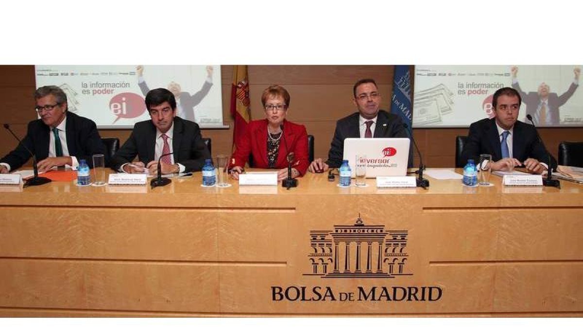 Carlos Moreno, Jesús González Nieto, María Jesús Soto, José María Viejo y Juan Ramón Caridad.