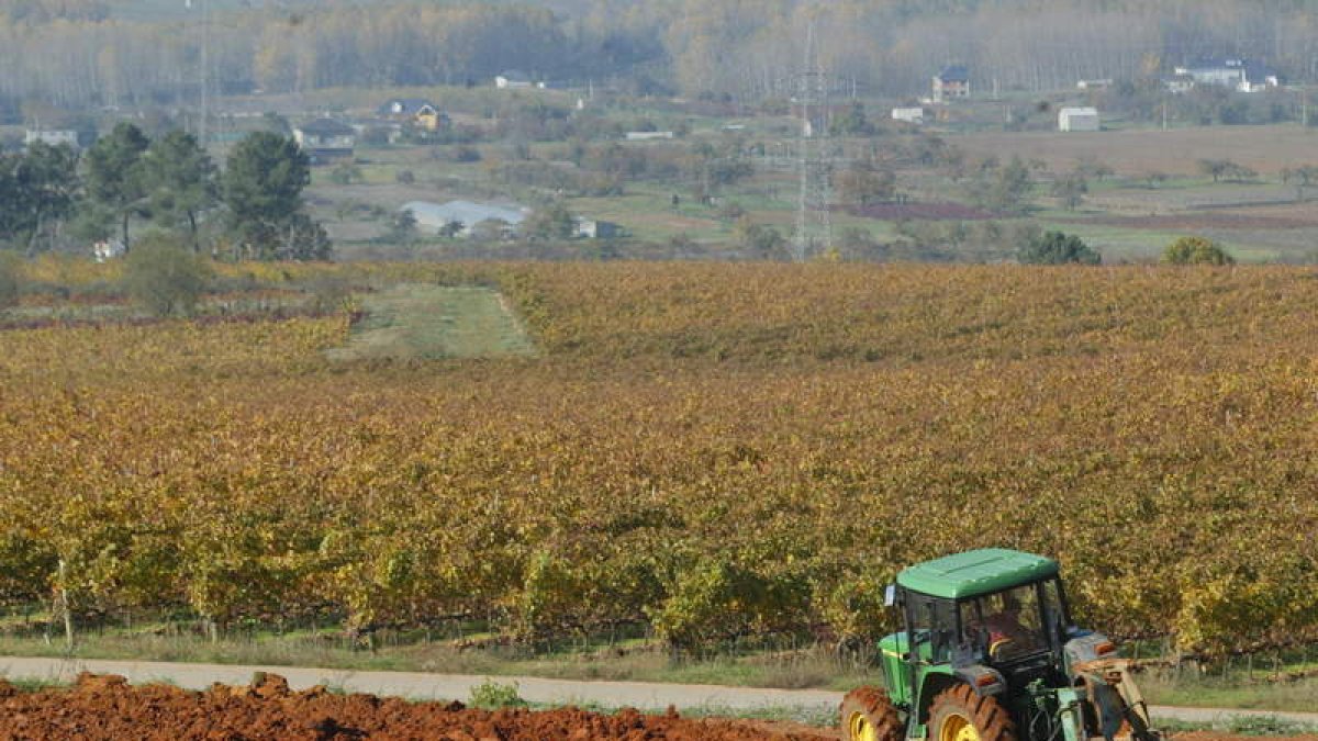Laboreo de un tractor.