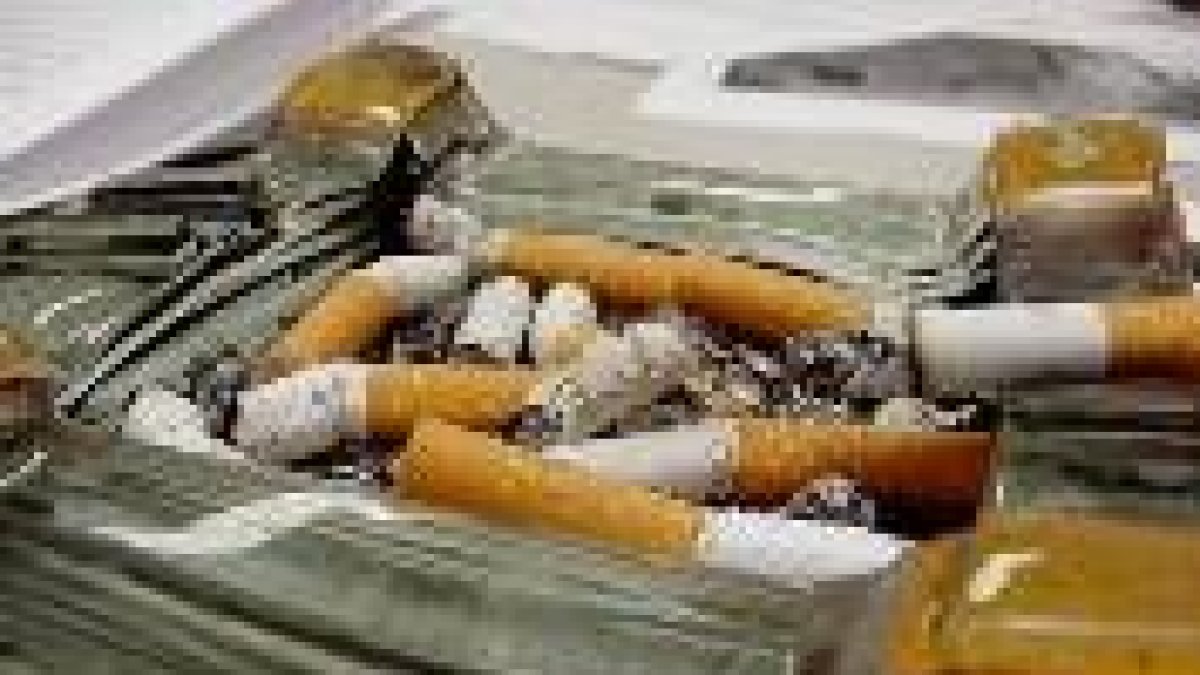Las compañías tendrán que introducir en las cajetillas advertencias de tipo sanitario