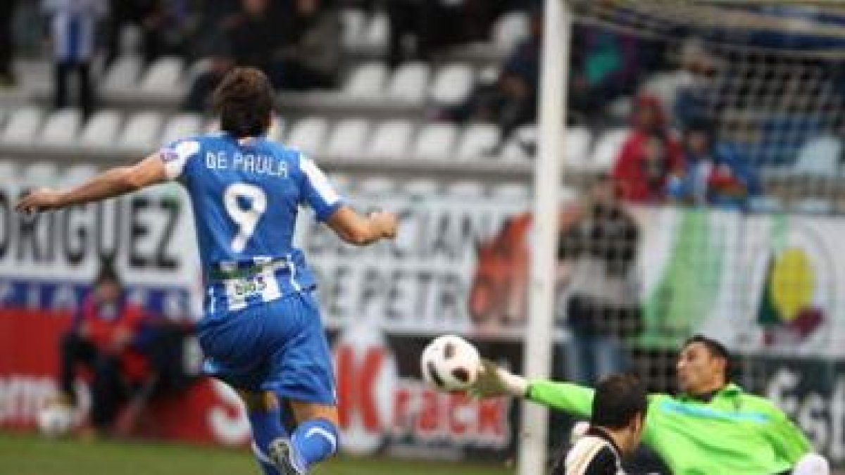 Óscar de Paula anotó el primer gol antes del cuarto de hora, pero el partido se decidió al final.