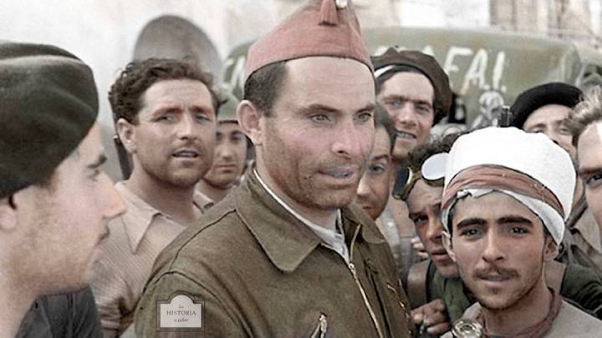 Fotografía restaurada del sindicalista y anarquista Buenaventura Durruti (León, 1896-Madrid, 1936).