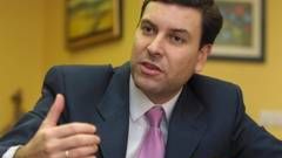 Carlos Fernández Carriedo es el consejero de Medio Ambiente de la Junta