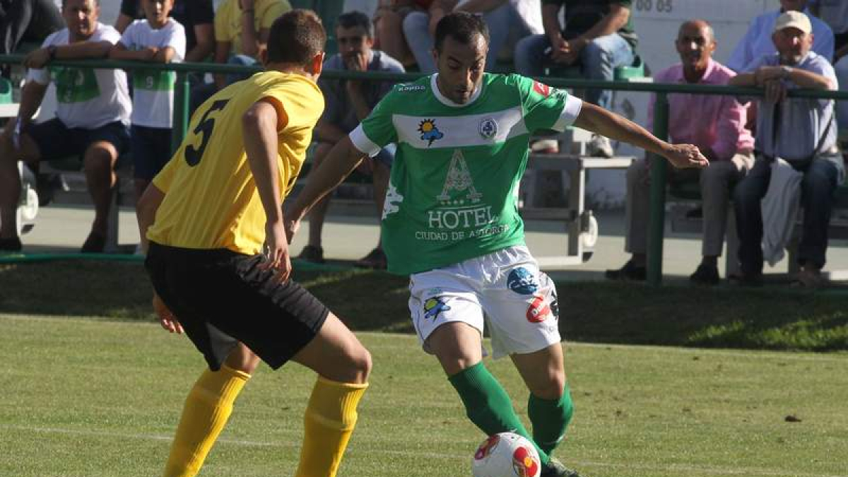 Diego Aller es baja esta tarde en el equipo maragato para medirse a La Granja.