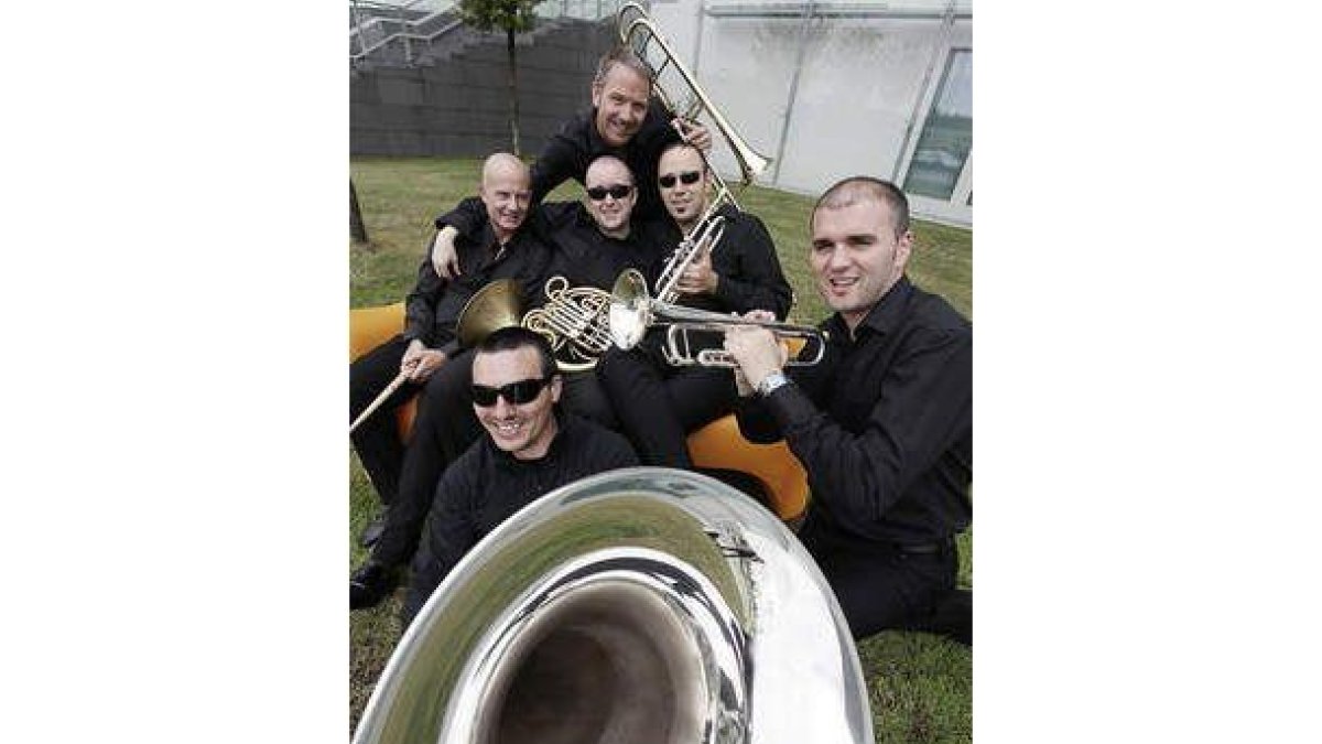El Quinteto de la Oscyl con el percusionista Ricardo López.