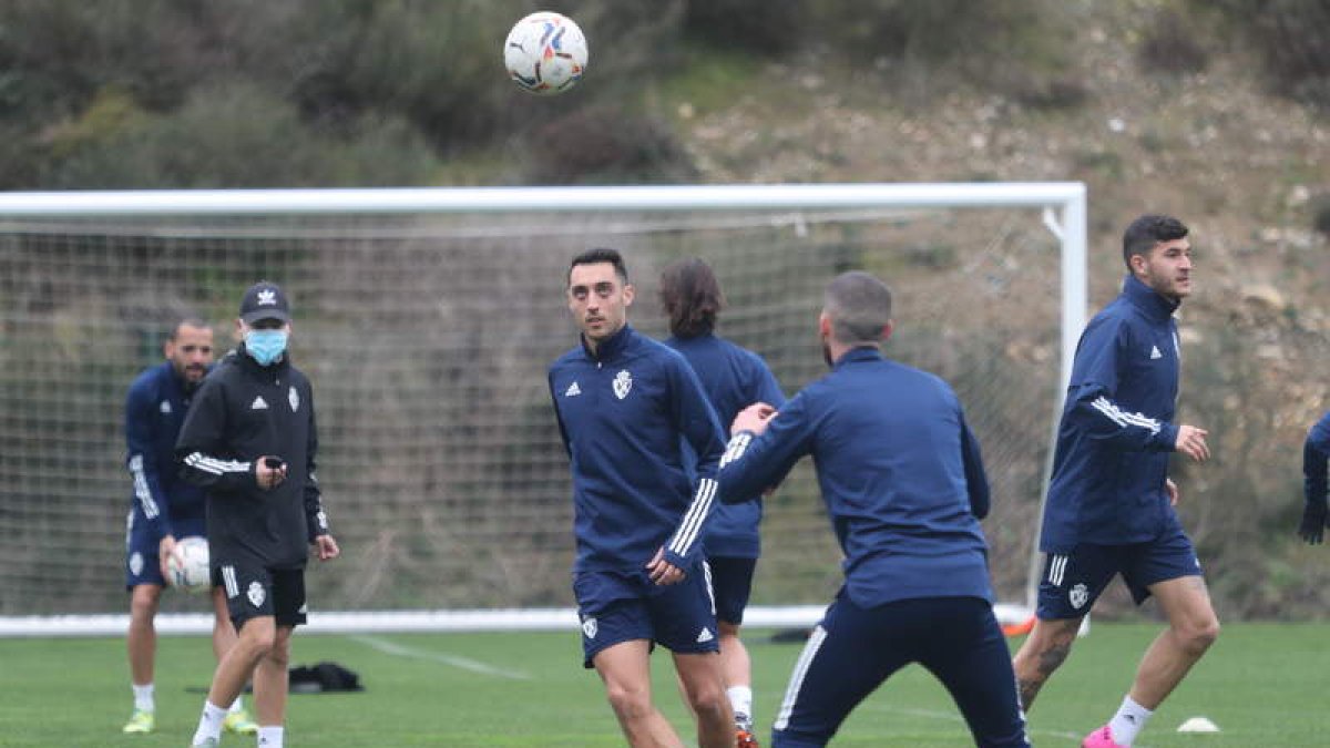 Aguza ha jugado los dos últimos partidos como titular siendo sustituido en ambos. L. DE LA MATA