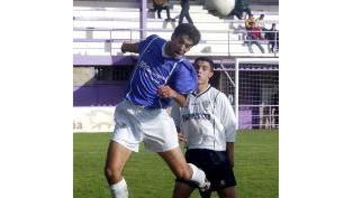Calleja, en la foto, ejercerá un partido más de baluarte en eje de la zaga