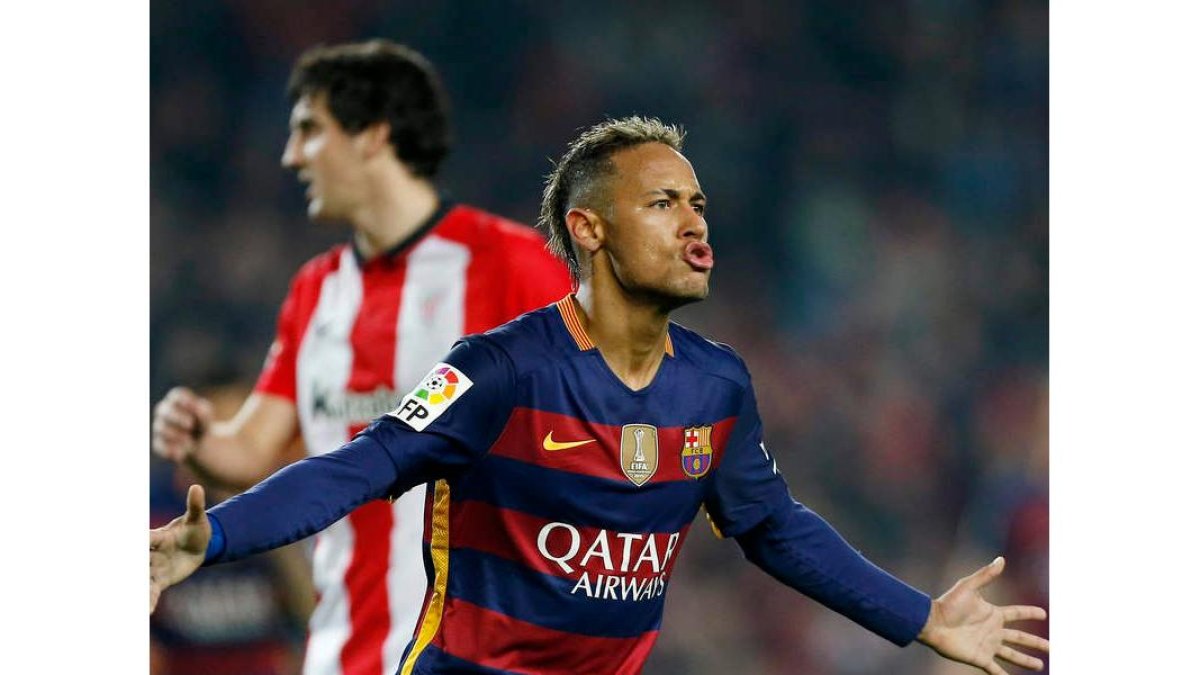 Neymar  celebra el gol que cerró el triunfo azulgrana.