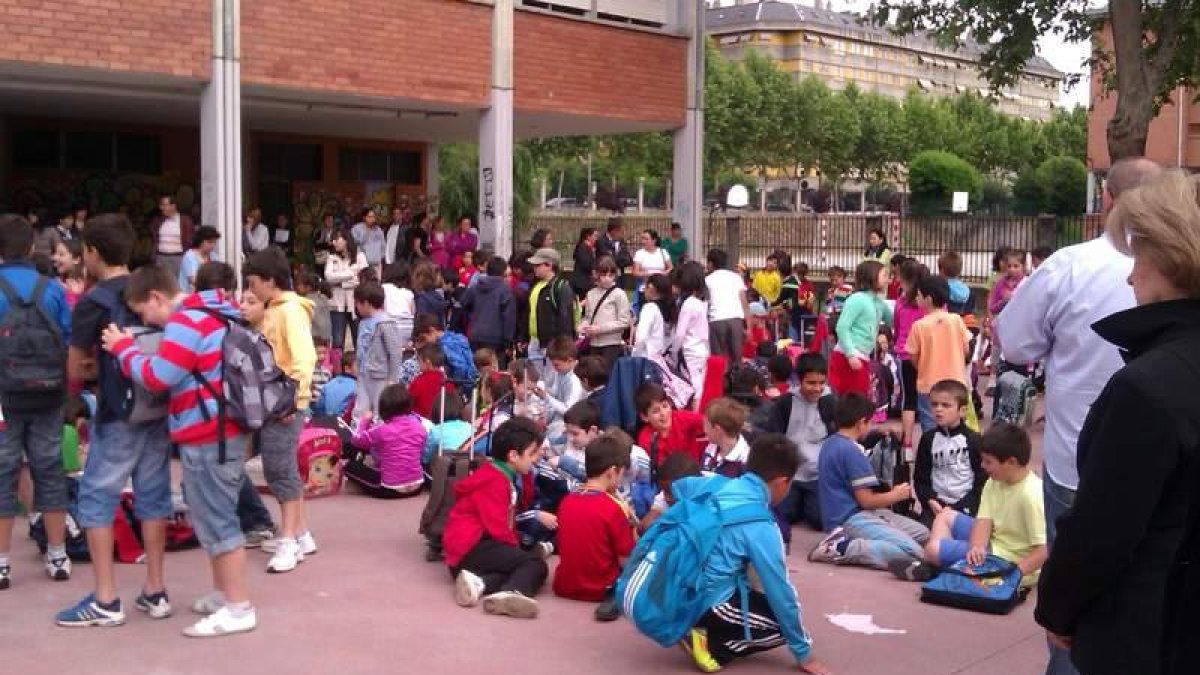 Las concentraciones que se iniciaron el pasado viernes se suspenderán por el momento.