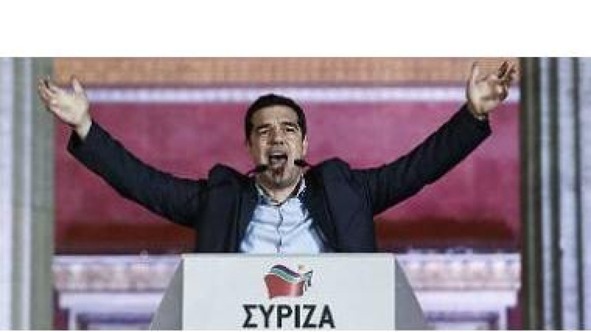 Tsipras suprime ocho ministerios