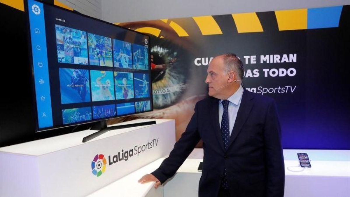 El presidente de LaLiga, Javier Tebas, en un estudio de la nueva plataforma televisiva.