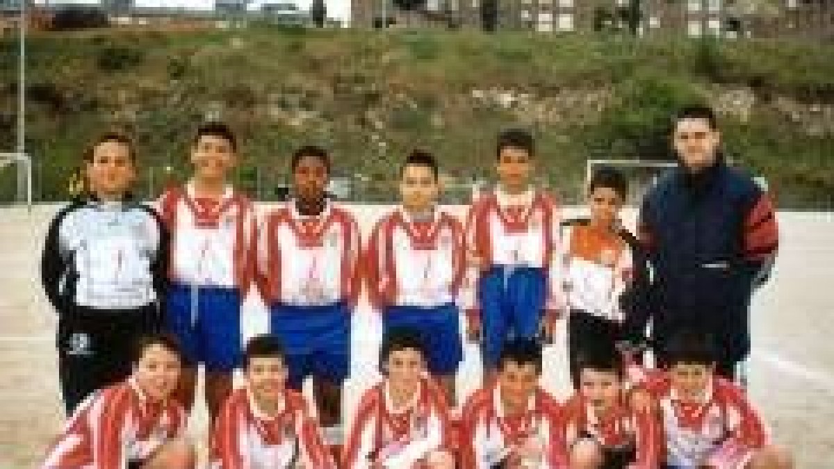 Formación del Atlético Bembibre A que milita en la categoría alevín