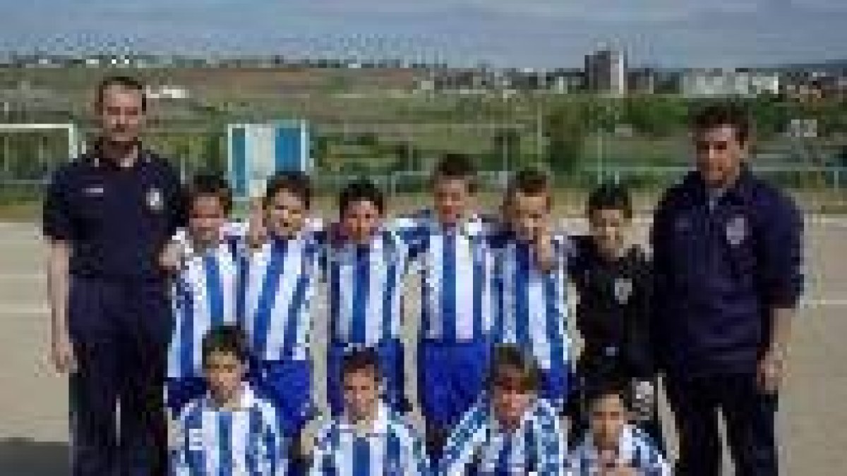 Formación de la Ponferradina C que milita en la categoría alevín