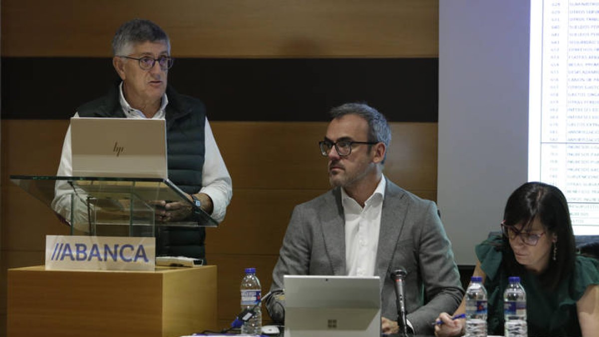 Asamblea general del Ademar. F. Otero Perandones.