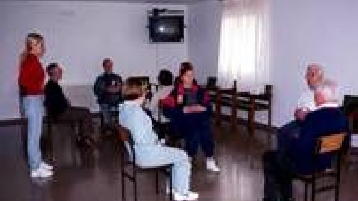 Los grupos de autoayuda y de ayuda mutua son actividades muy útiles para los enfermos de párkinson