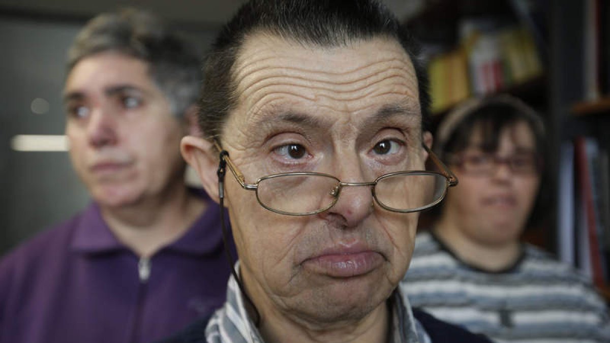 Ana María de Caso, Perico Álvarez y María Carlón, primeros usuarios de Asprona en León
