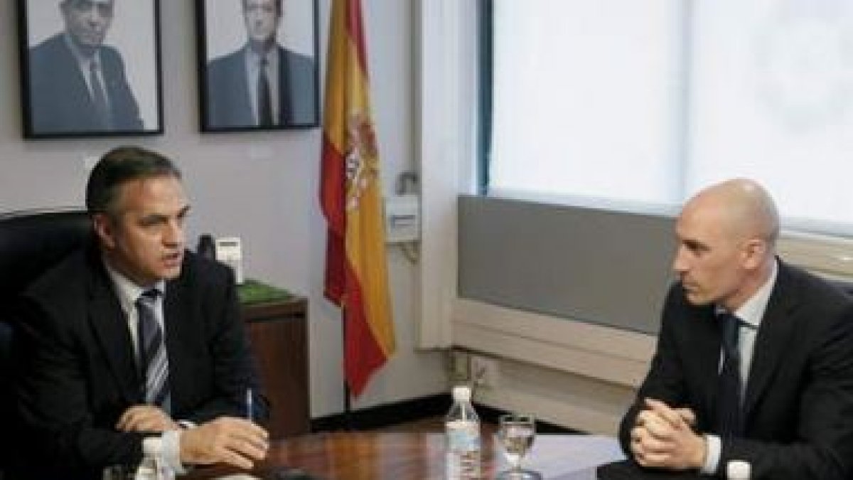 José Luis Astiazarán y Luis Rubiales, durante la reunión para desbloquear el conflicto.