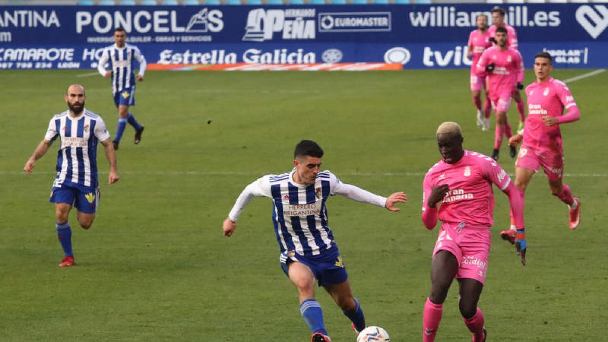 El empate del sábado le da al equipo de Bolo un punto más de ventaja sobre la zona de descenso. BARREDO