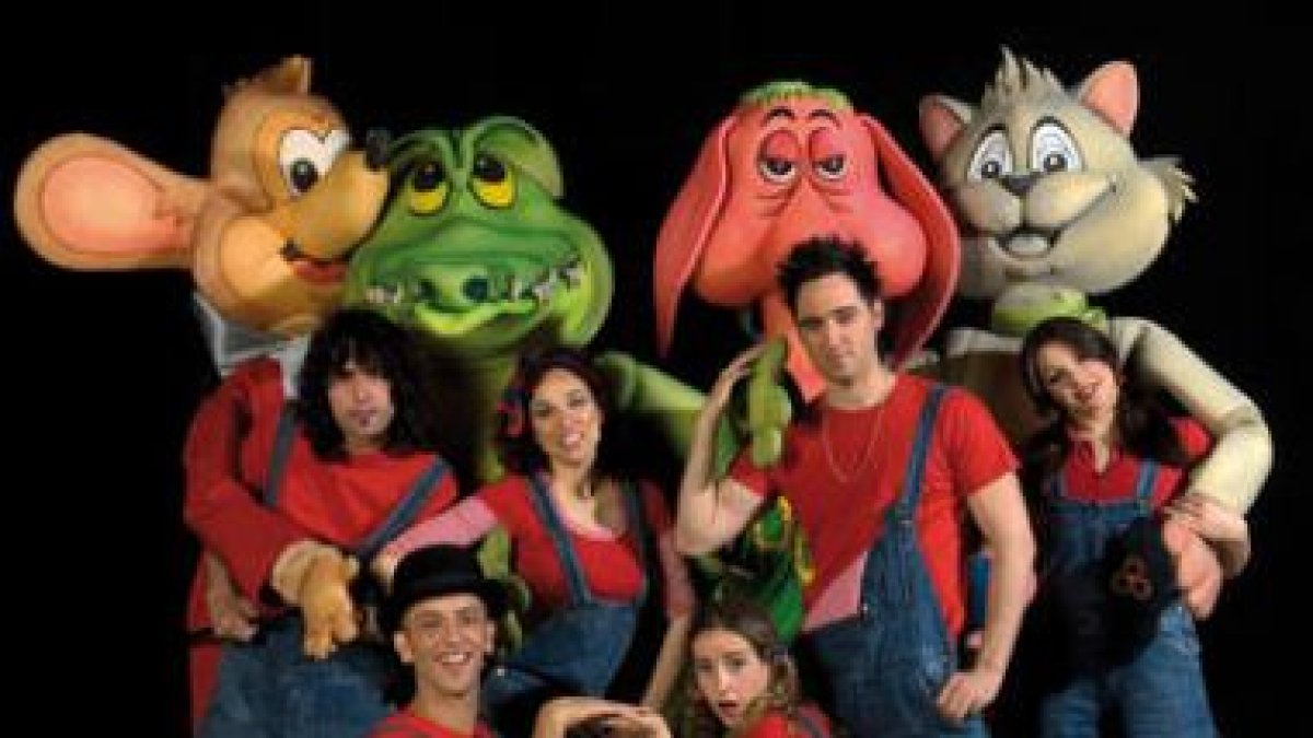 Imagen de los integrantes del grupo pedagógico y musical Cantajuego.