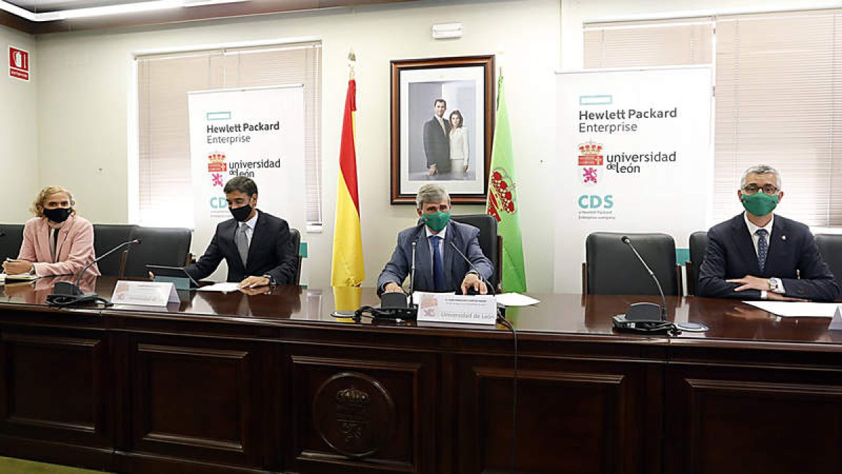 De Gaspar, De la Torre, García Marín y Barreiro, durante la presentación del programa que arrancará en julio. MARCIANO PÉREZ