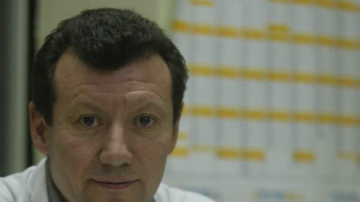 Francisco Jorquera, jefe del servicio de Digestivo. DL