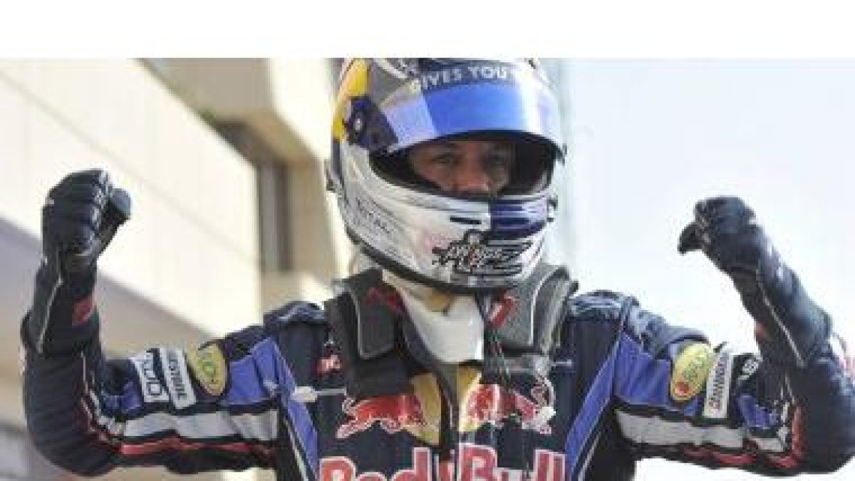 Vettel celebra la pole.