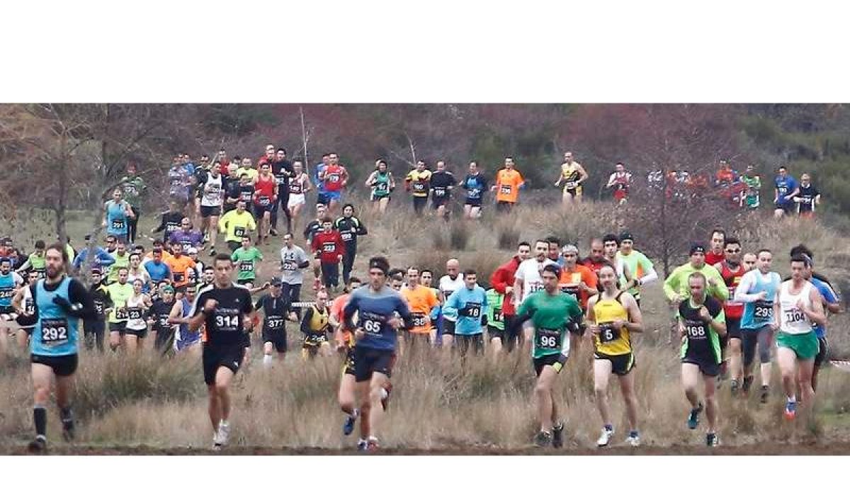 La segunda entrega de la Copa Popular de Cross de León reunió en Villabalter a más de 200 participantes.